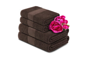 LENTE, https://konsimo.pl/kolekcja/lente/ Komplet ręczników średnich 4 szt. brązowy - zdjęcie