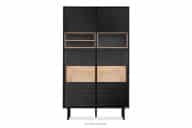 Witryna w stylu loft z ryflowanym frontem